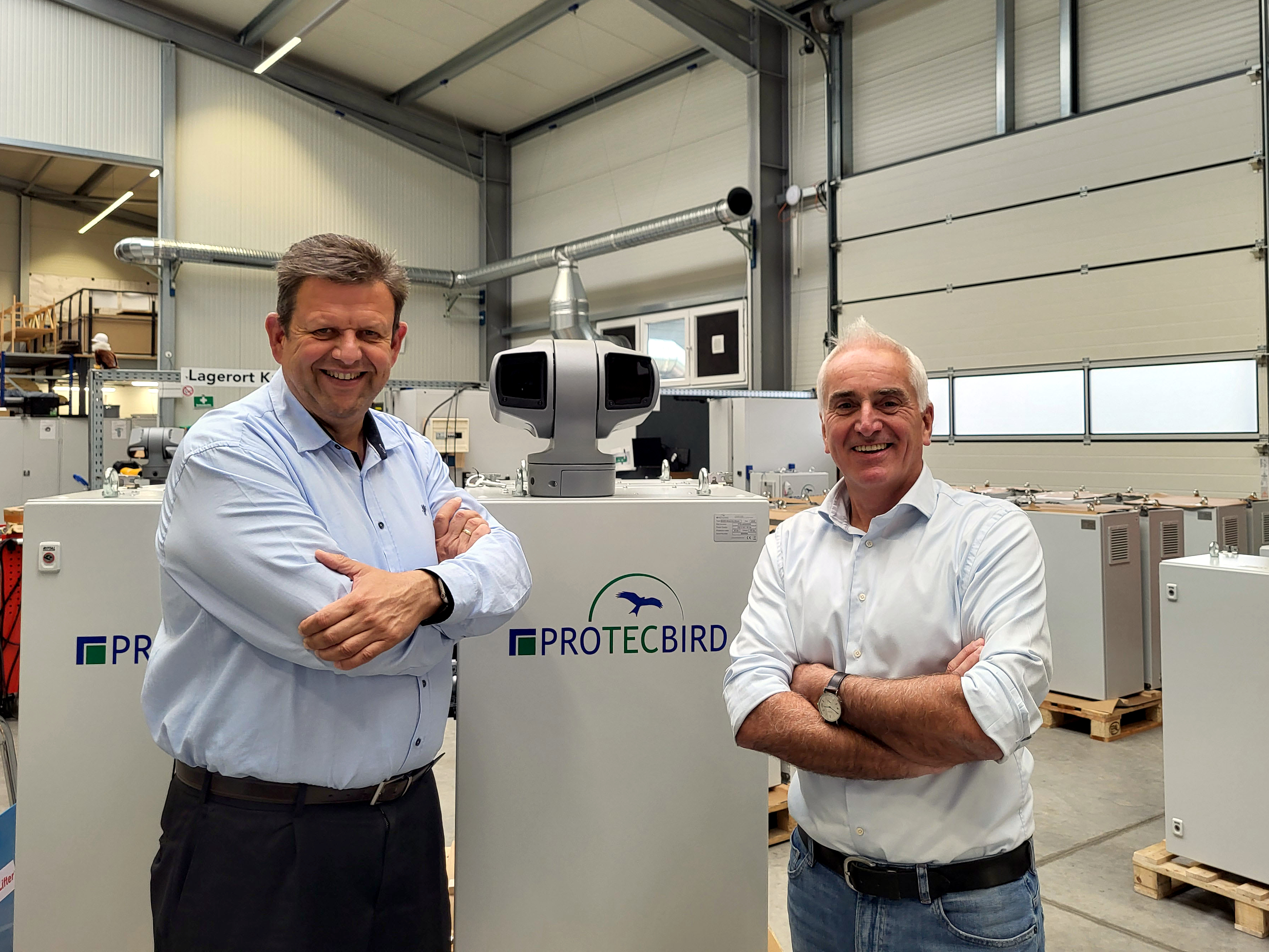 Uwe Lindenau und Thorsten Heinzen in der Produktion von ProTecBird